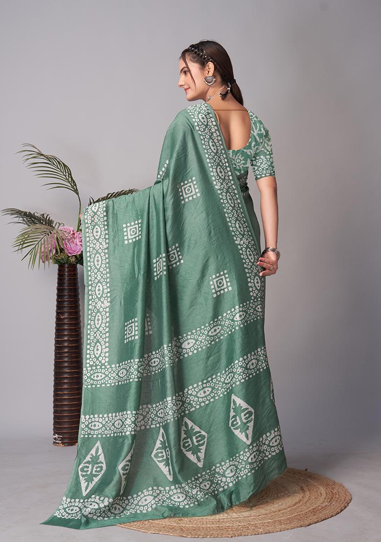 Green Batik Print Cotton Saree Set With Belt
