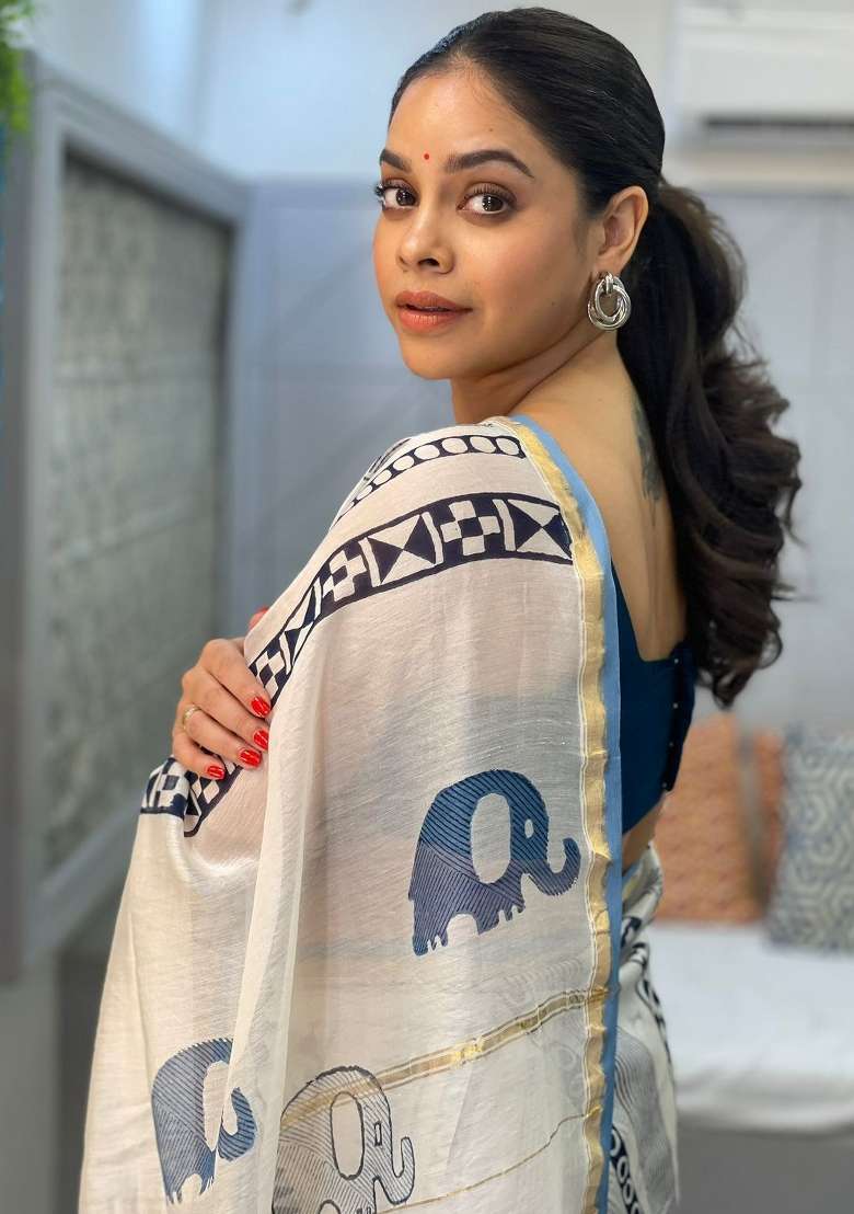 Blue Digital Print Mul Cotton Saree Set for Diwali and Festive Wear - Indya