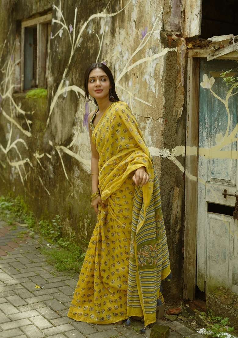 Yellow Mul Cotton Saree Set with Digital Print for Diwali | Wedding & Festive Wear - Indya