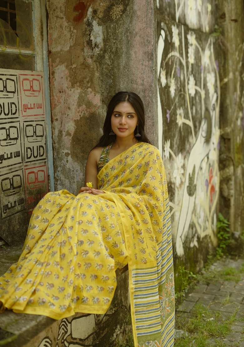 Yellow Mul Cotton Saree Set with Digital Print for Diwali | Wedding & Festive Wear - Indya
