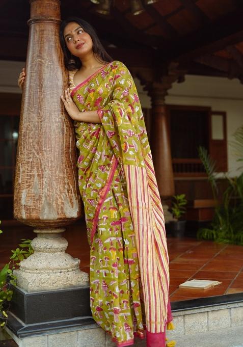 Mehndi Green Digital Print Mul Cotton Saree Set