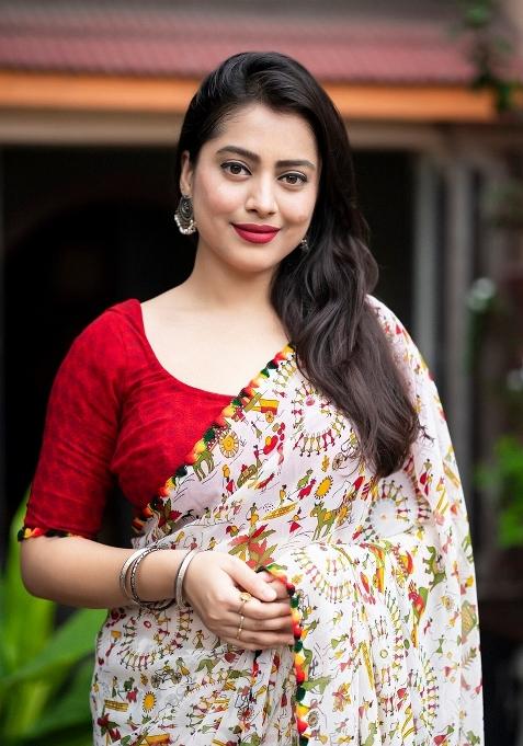 White Digital Print Georgette Saree Set