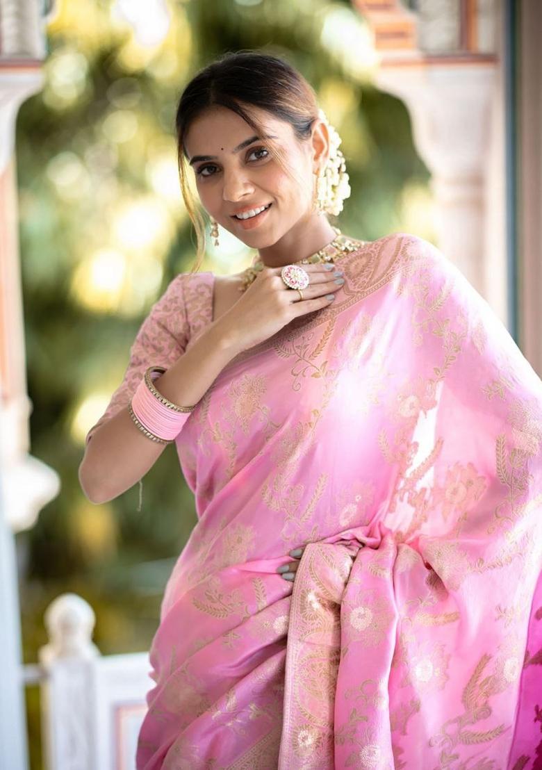 Baby Pink Jacquard Zari Weave Banarasi Soft Silk Saree Set