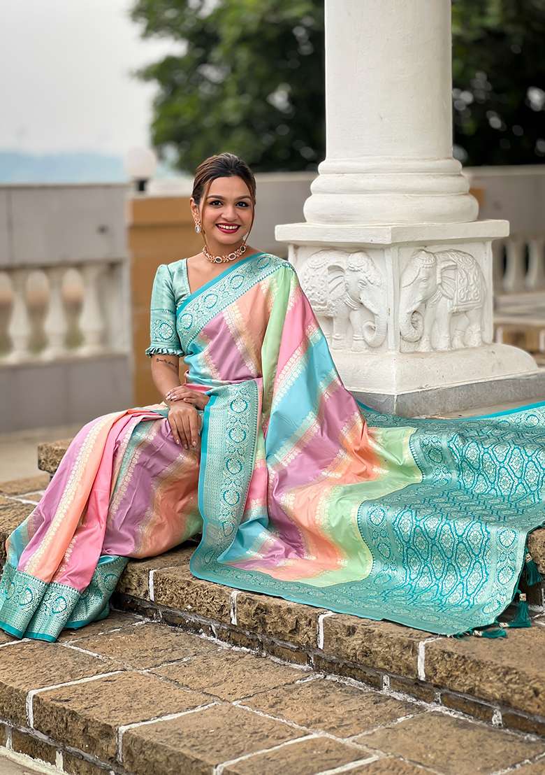 Green Woven Silk Blend Saree Set for Diwali | Wedding & Festive Wear - Indya