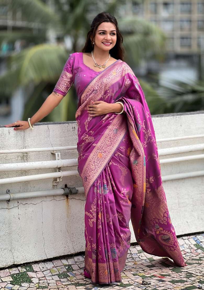 Mauve Woven Silk Blend Saree Set for Diwali and Festive Wear - Indya