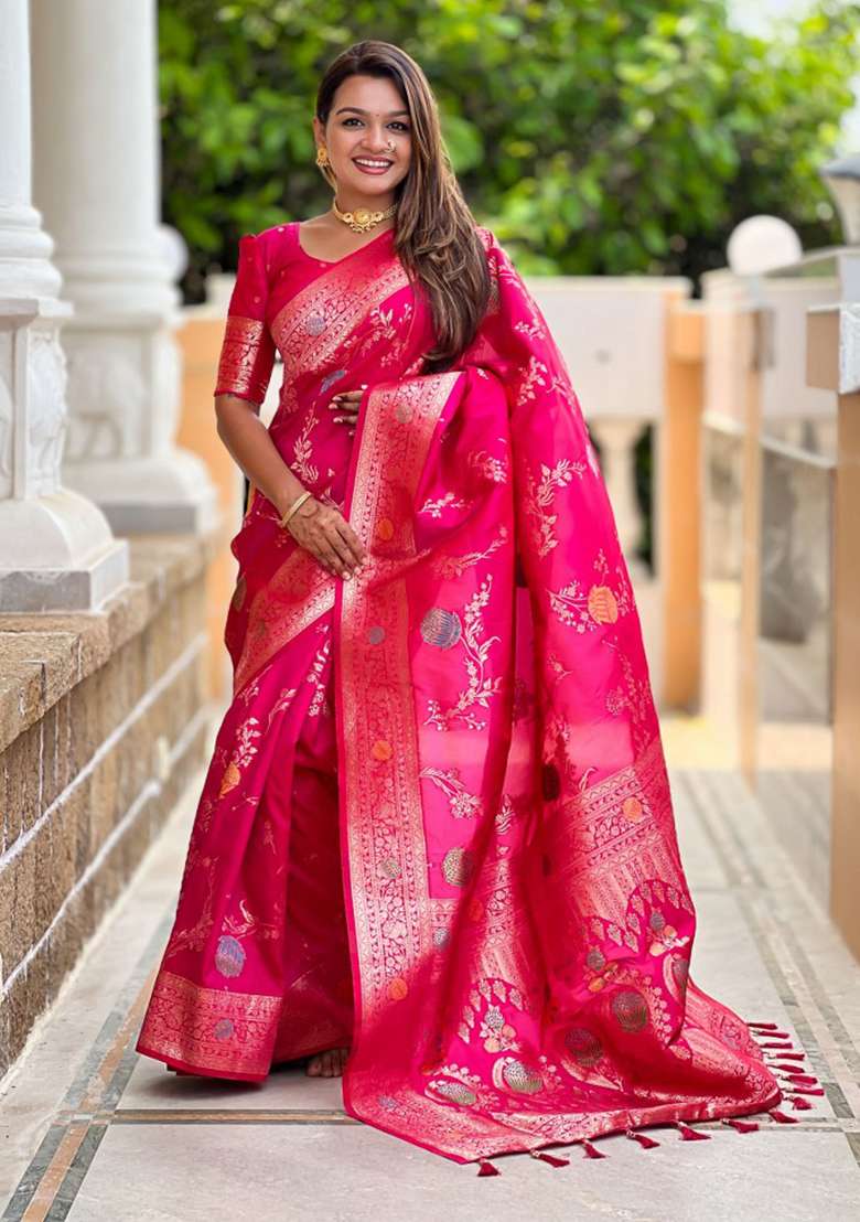 Pink Woven Silk Blend Saree Set for Diwali and Festive Wear - Indya