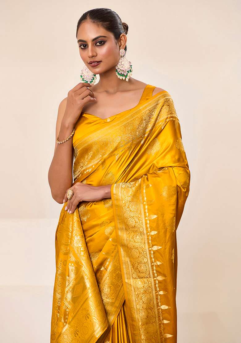 Yellow Woven Silk Blend Saree Set for Diwali and Festive Wear - Indya
