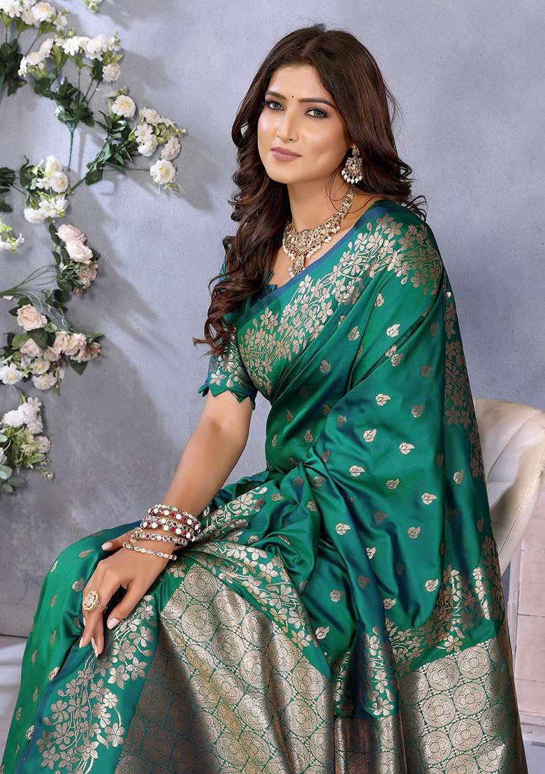 Green Woven Silk Blend Saree Set for Diwali | Wedding & Festive Wear - Indya