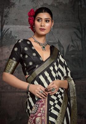 Black Jaquard Dolla Silk Saree