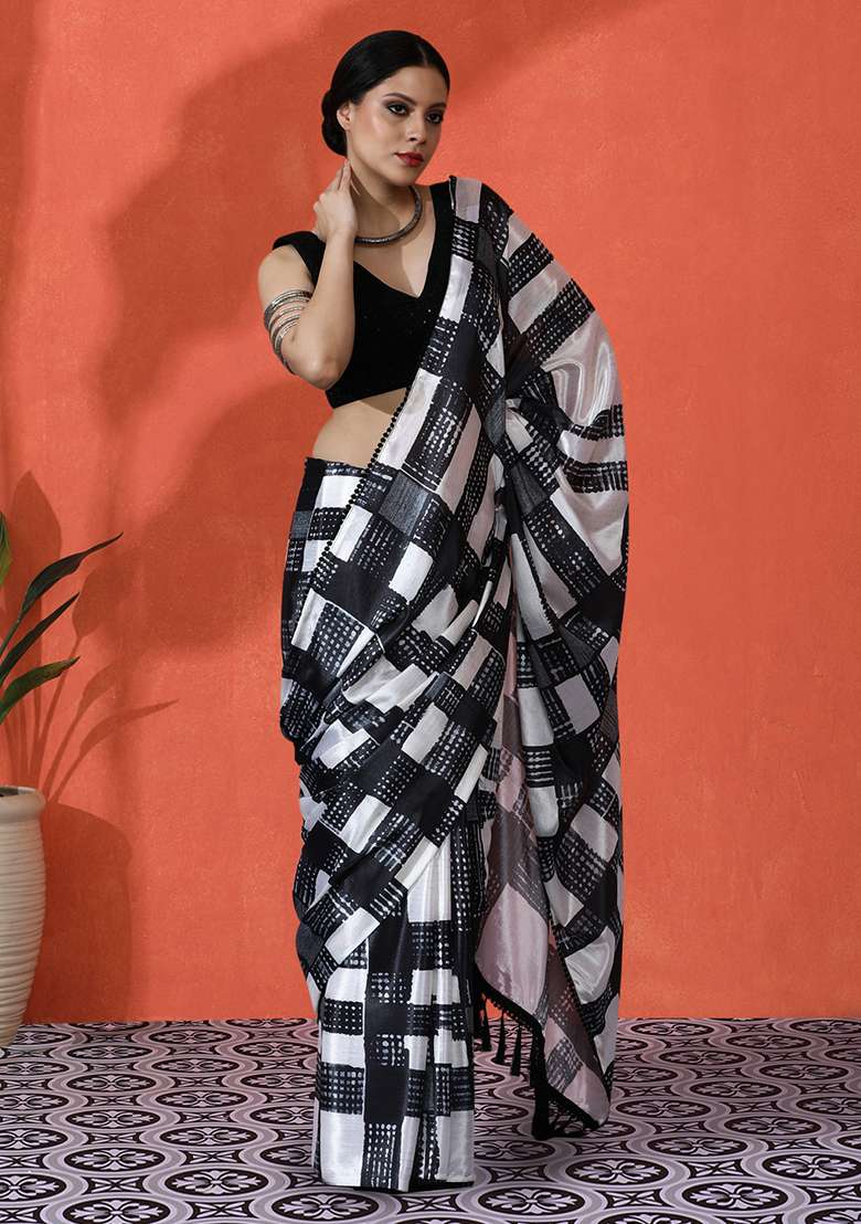 Off White Designer Digital Printed Chinon Saree Set - Indya