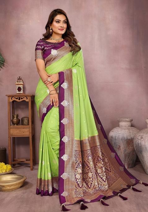 Parrot Green Zari Woven Kalamkari Saree Set