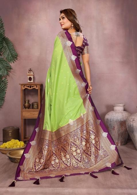 Parrot Green Zari Woven Kalamkari Saree Set