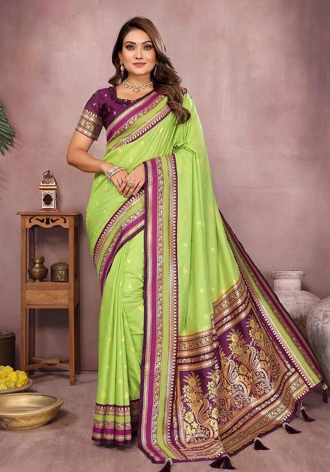 Parrot Green Zari Woven Kalamkari Saree Set