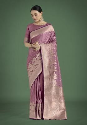&nbsp;Light Rose Zari Embroidered Silk Saree Set