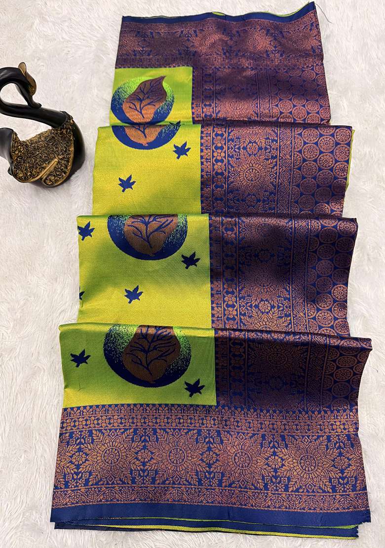 Green Embroidered Banarasi Silk Blend Saree Set for Diwali and Festive Wear - Indya