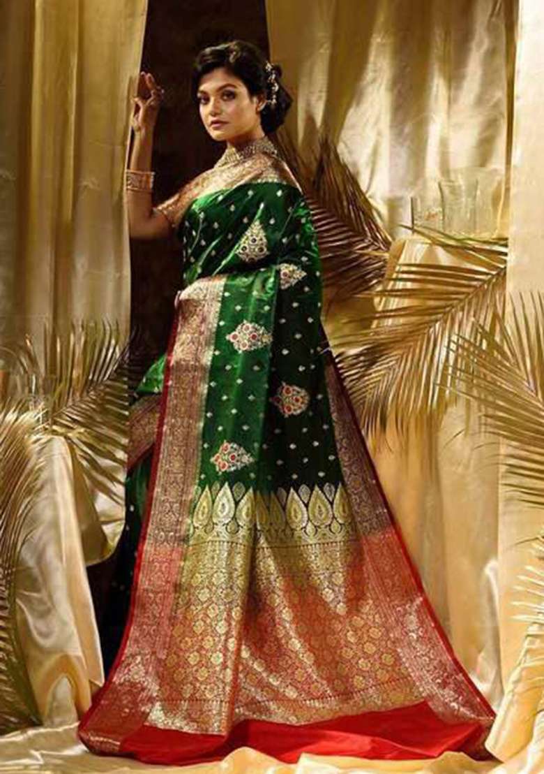 Green Embroidered Silk Blend Saree Set for Diwali and Festive Wear - Indya