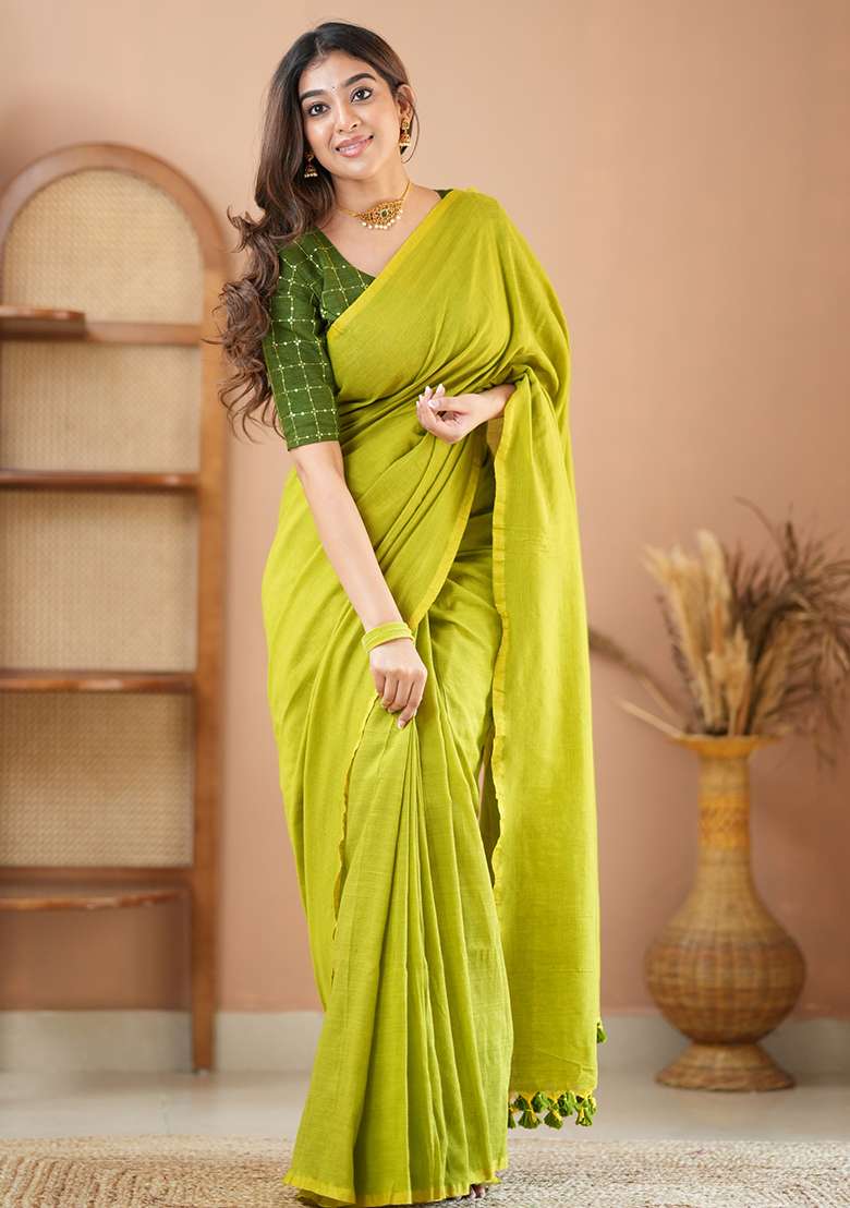 Green Embroidered Cotton And Acrylic Saree Set - Indya