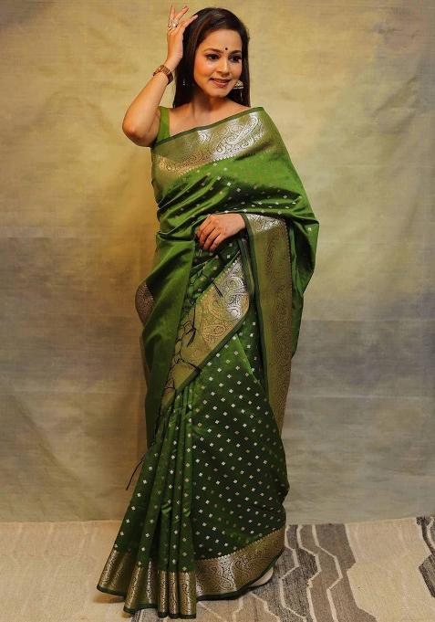 Mehendi Green Jacquard Work Soft Lichi Silk Saree Set