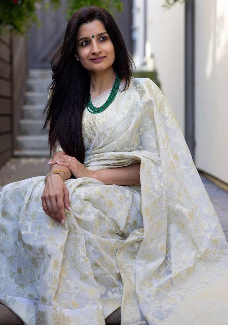 White Jacquard Work Soft Lichi Silk Saree Set