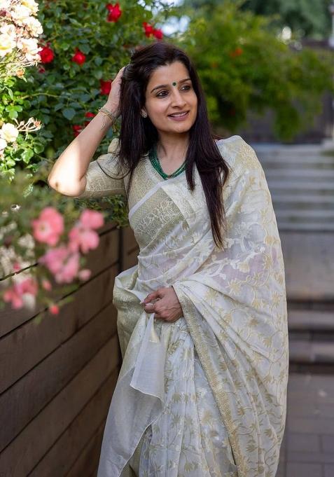 White Jacquard Work Soft Lichi Silk Saree Set