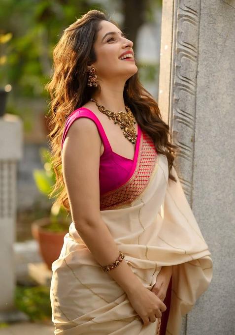 Off White Jacquard Work Soft Lichi Silk Saree Set