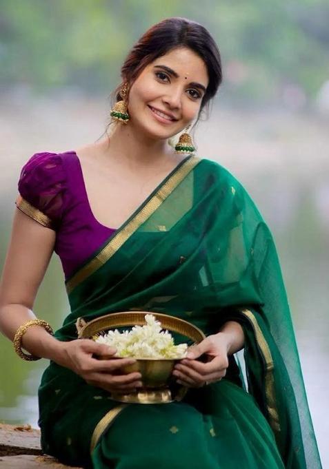 Green Printed Linen Saree