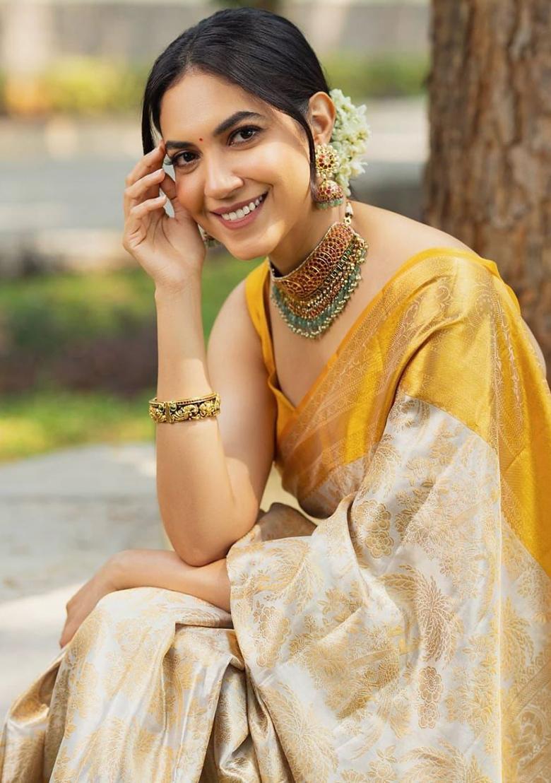 Cream Printed Silk Saree