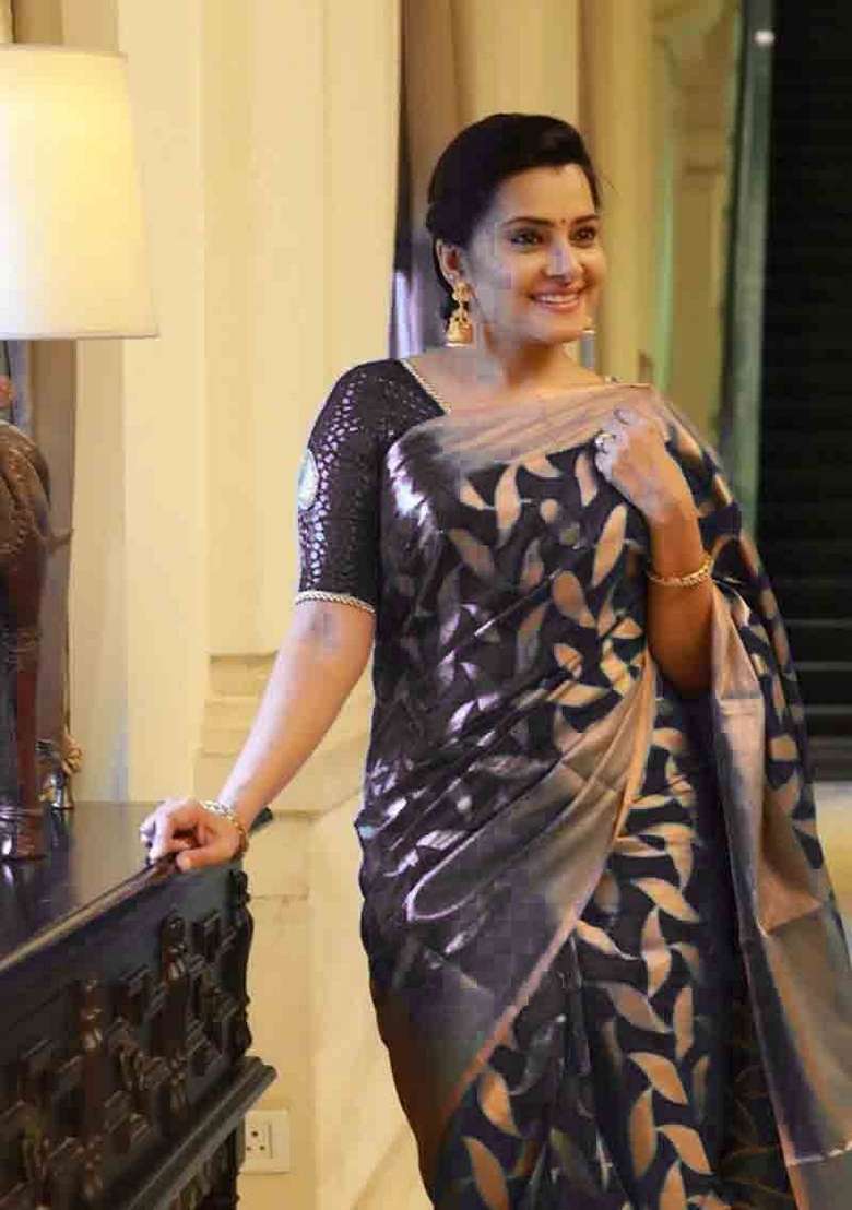 Black Silk Blend Saree Set with Embroidered for Diwali | Wedding & Festive Wear - Indya
