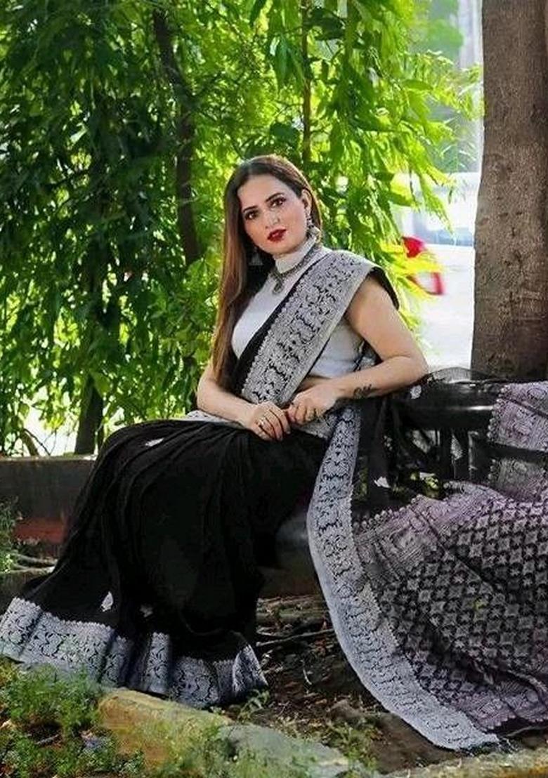Black Embroidered Silk Saree Set - Indya