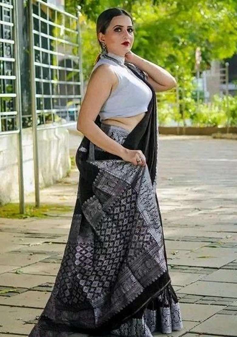 Black Silk Blend Saree Set with Embroidered for Diwali | Wedding & Festive Wear - Indya