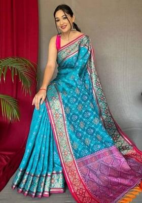 Firozi Blue Solid Silk Blend Saree Set
