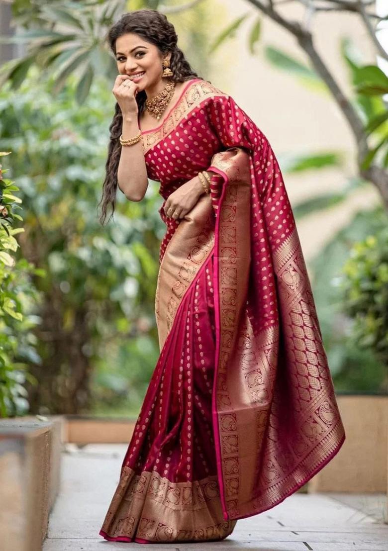 Red Embroidered Silk Saree Set - Indya