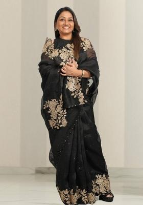 Black Embroidered Jimicho Saree Set