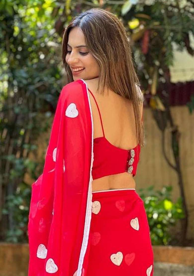 Red Embroidered Georgette Saree Set - Indya