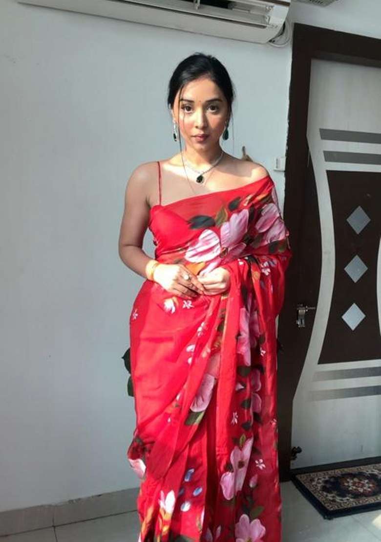 Red Embroidered Georgette Saree Set - Indya