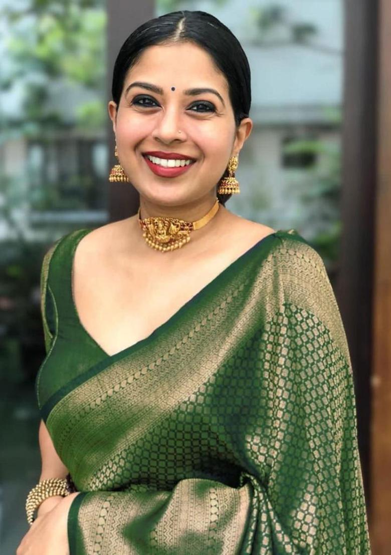 Green Embroidery Silk Saree With Blouse