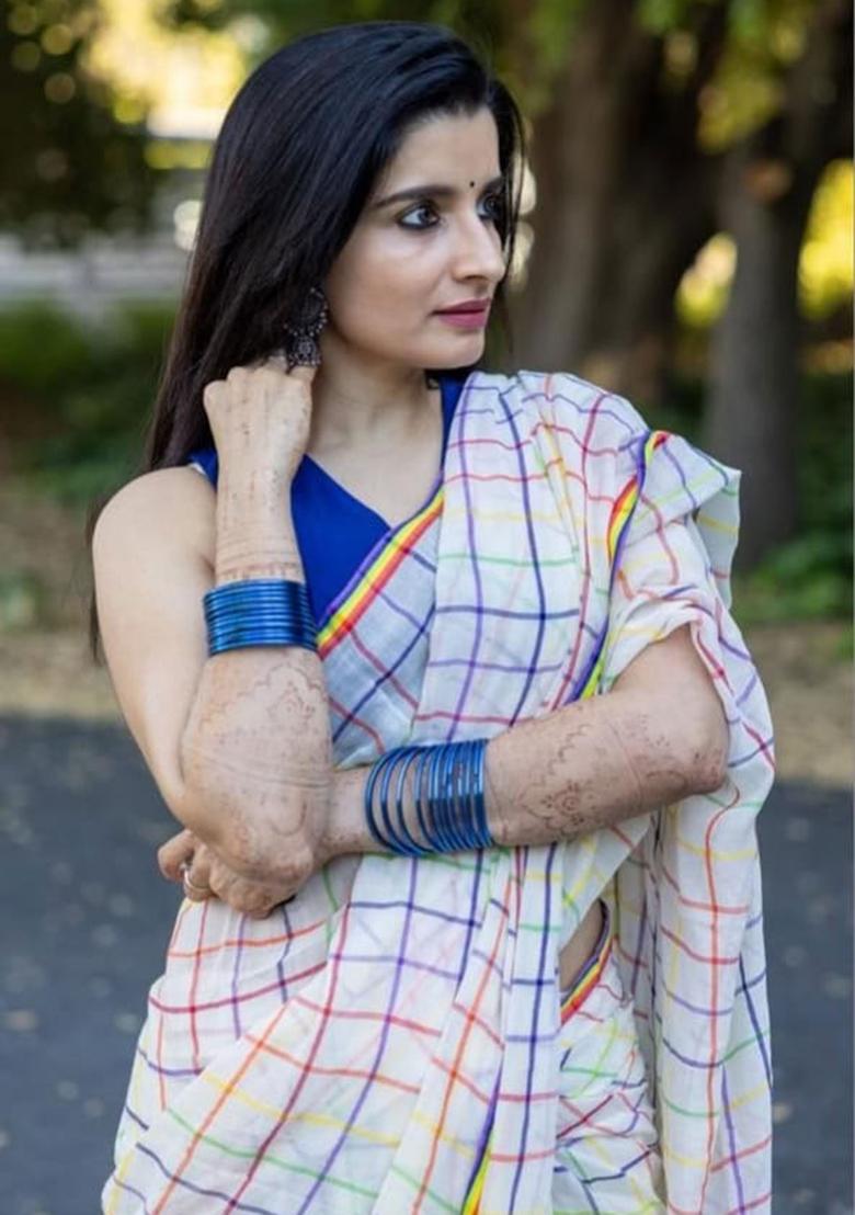 Multicolor Embroidery Linen Saree With Blouse