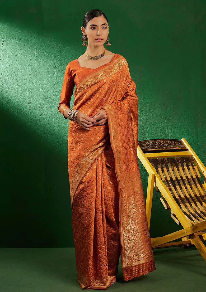 Fanta Embroidered Silk Blend Saree Set - Indya