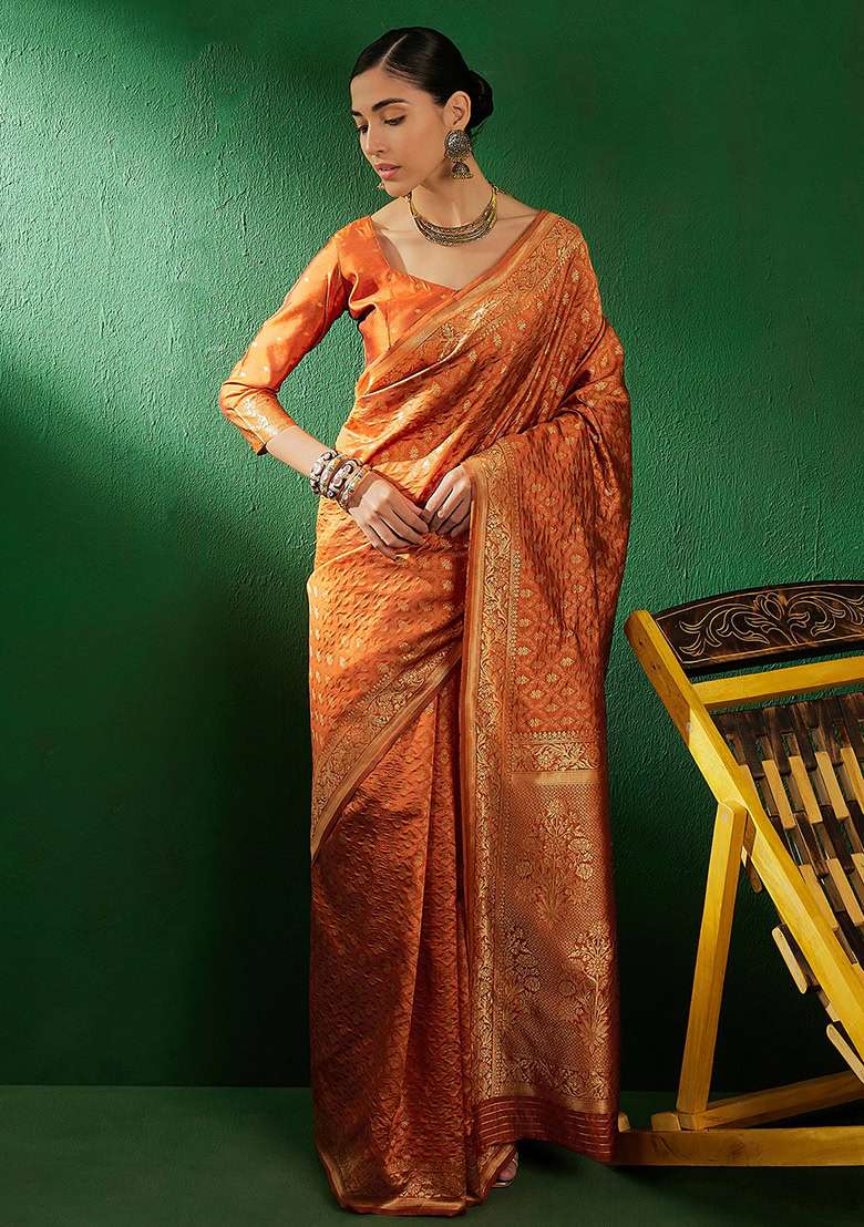 Fanta Embroidered Silk Blend Saree Set - Indya