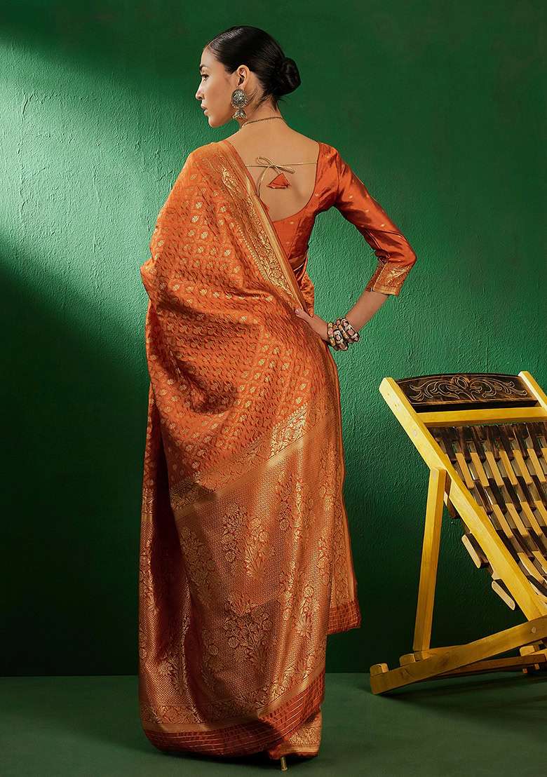 Fanta Embroidered Silk Blend Saree Set - Indya