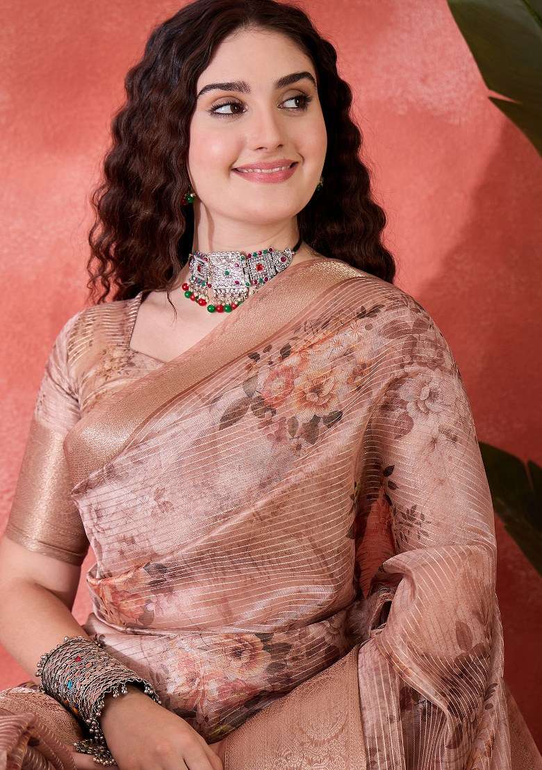 Peach Embroidered Silk Blend Saree Set for Diwali and Festive Wear - Indya