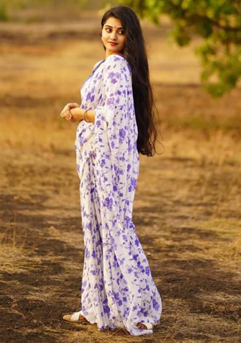 Off White Printed Blended Saree Set - Indya