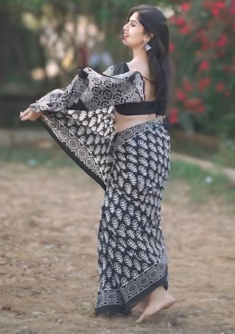 Black Printed Blended Saree Set - Indya