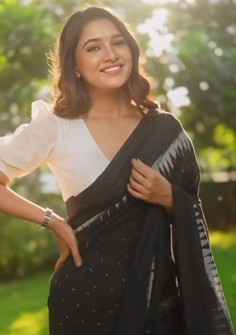 Green Printed Blended Saree Set - Indya