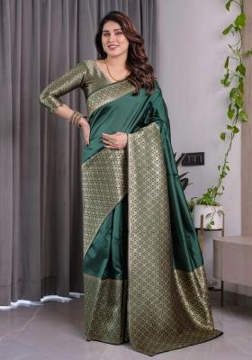 Bottle Green Embroidered Kanjivaram Silk Saree Set