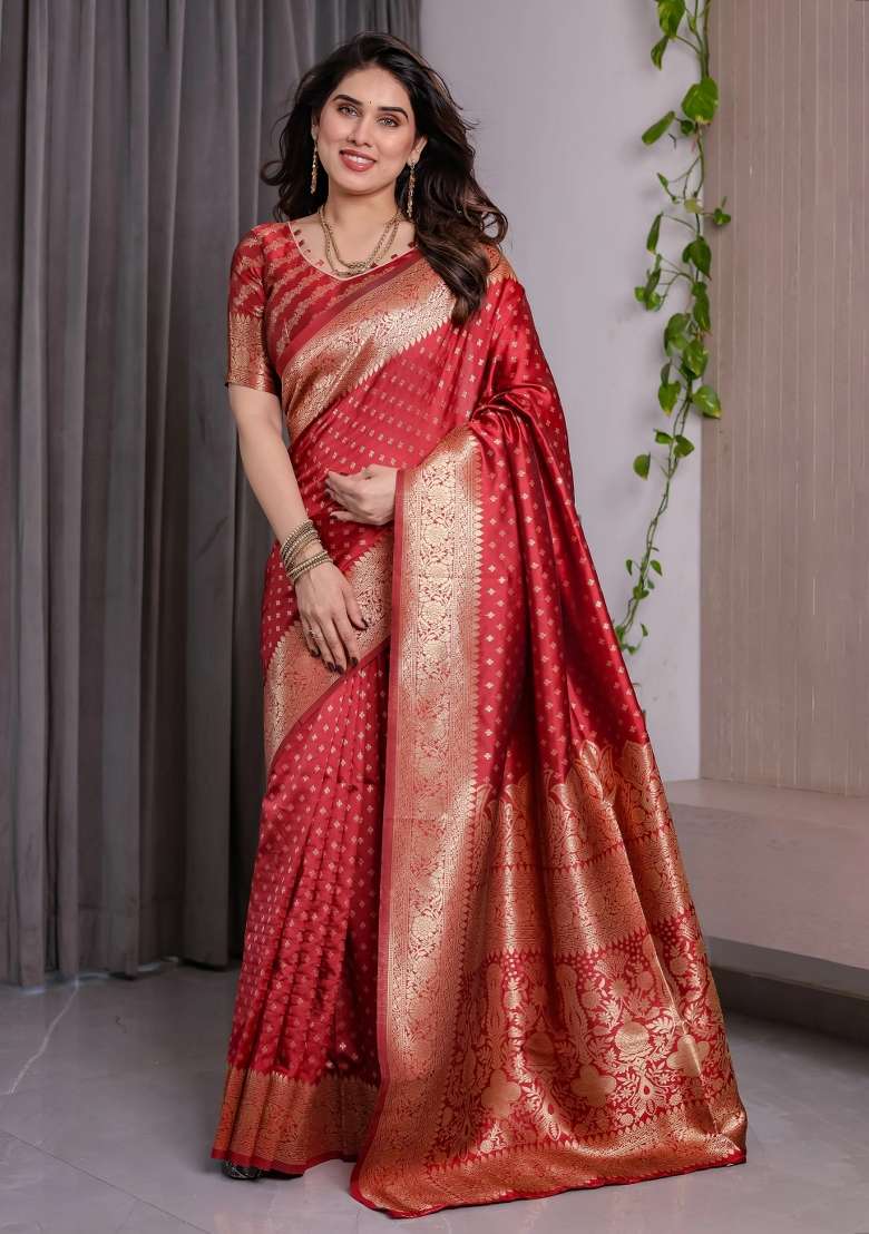 Red Embroidered Kanjivaram Silk Blend Saree Set - Indya