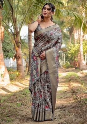 Grey Floral Tussar Saree Set