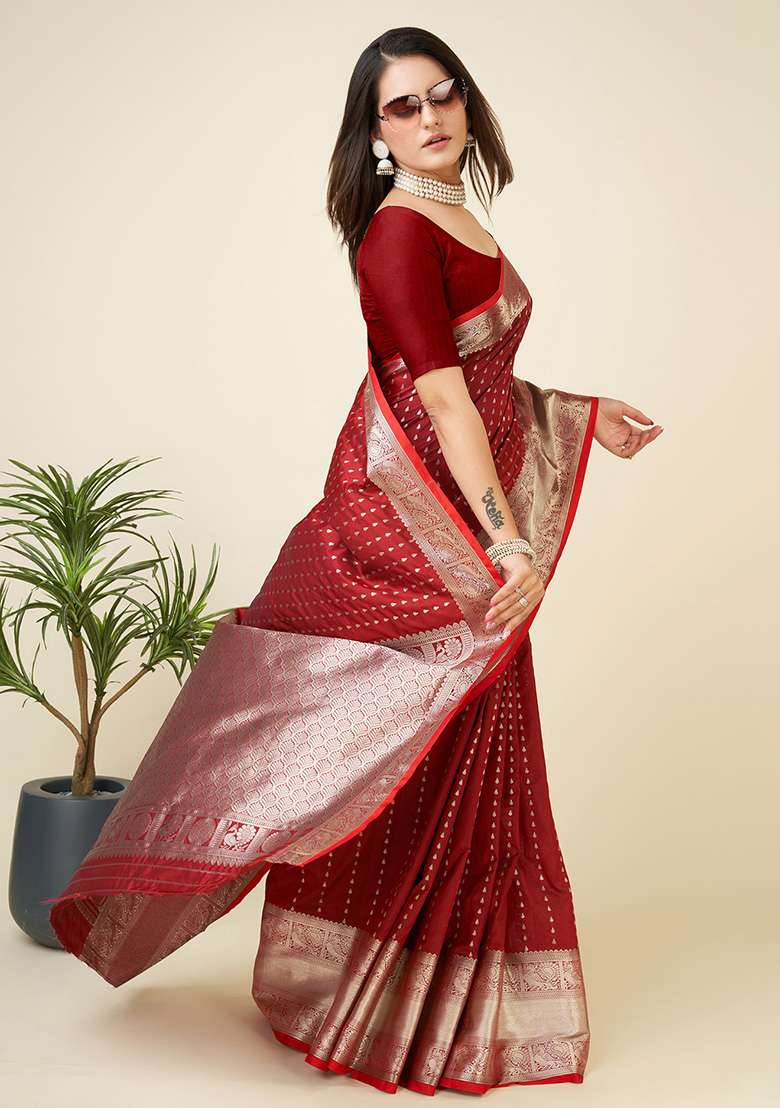 Red Silk Blend Saree Set with Embroidered for Diwali | Wedding & Festive Wear - Indya