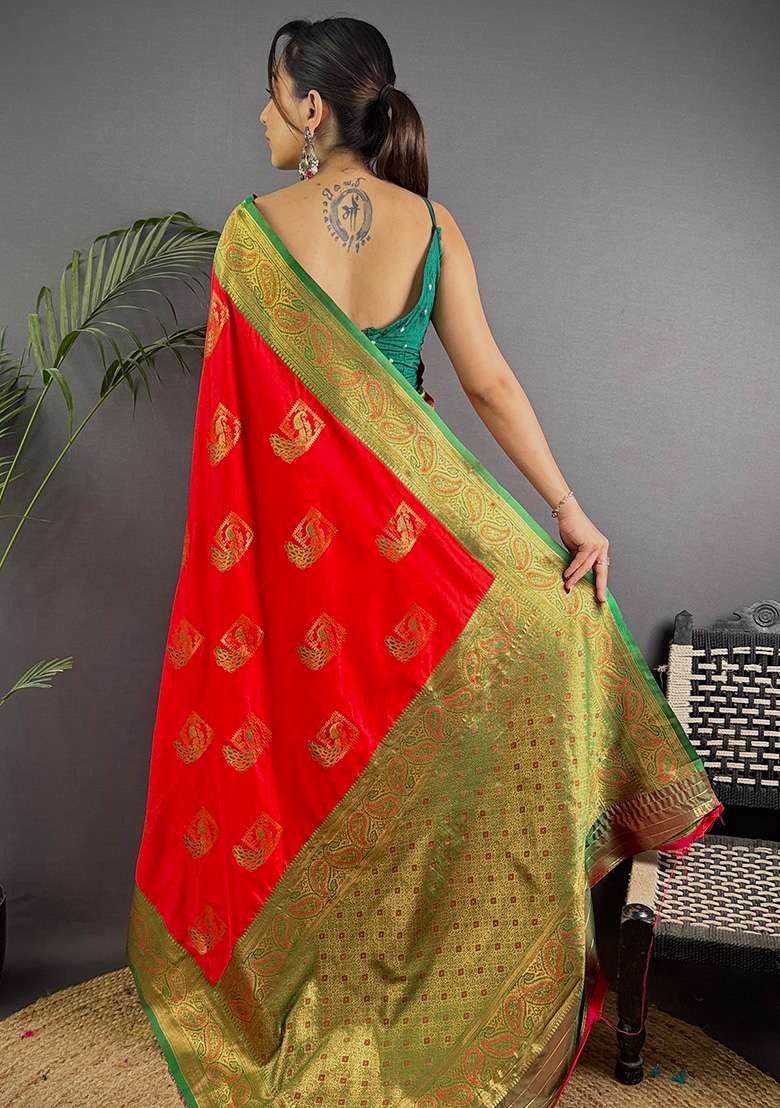 Green Embroidered Silk Blend Saree Set for Diwali and Festive Wear - Indya