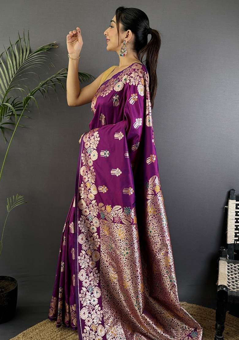 Magenta Woven Silk Blend Saree Set for Diwali | Wedding & Festive Wear - Indya